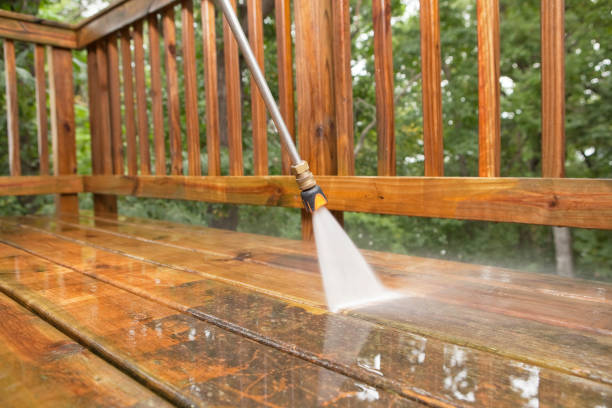 Best Pool Deck Cleaning  in Effort, PA